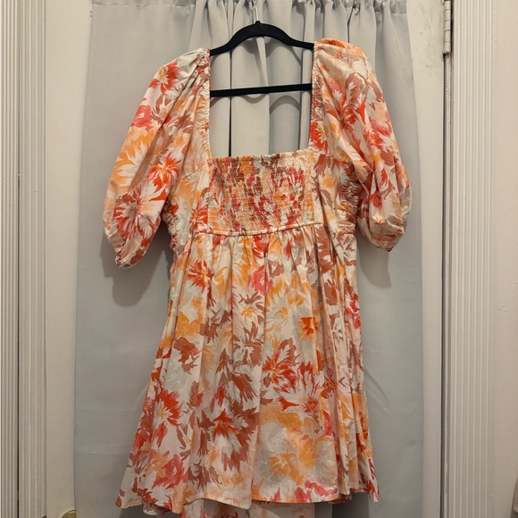 Abercrombie & Fitch Floral Puff-Sleeve Mini Dress in Pink & Peach - Picture 3 of 7